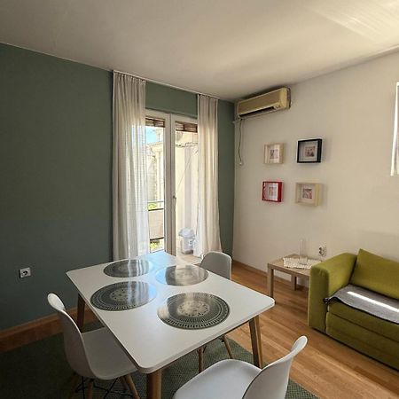 Cosy Apartment In The Heart Of Skopje Bagian luar foto