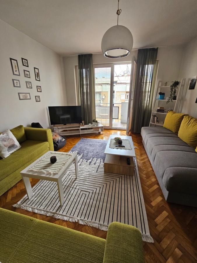 Cosy Apartment In The Heart Of Skopje Bagian luar foto