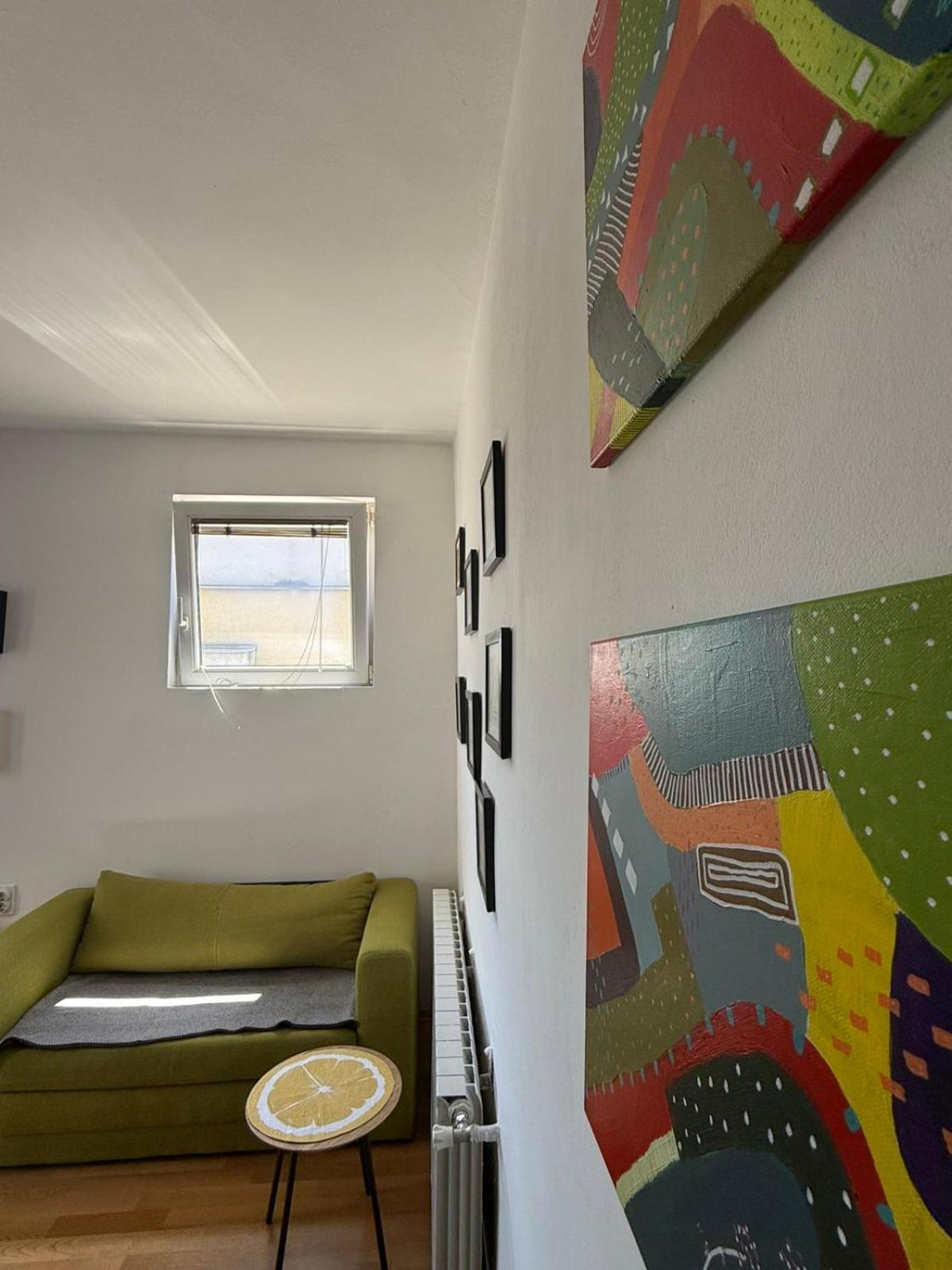 Cosy Apartment In The Heart Of Skopje Bagian luar foto